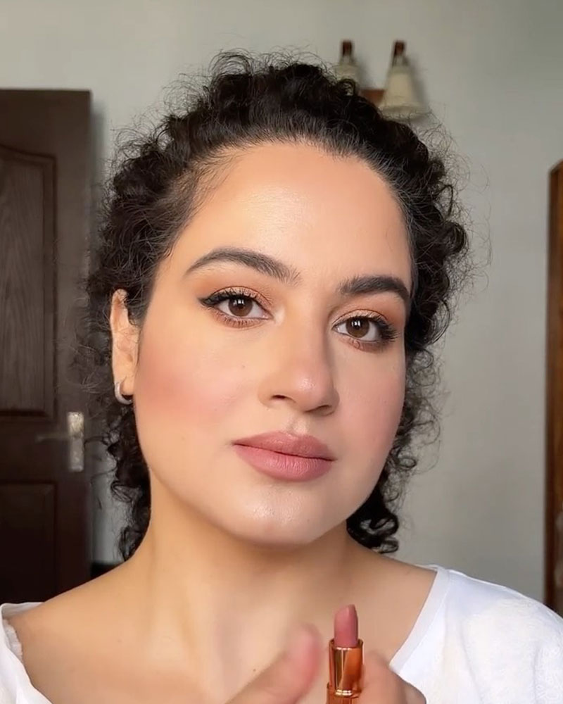Editorial Makeup